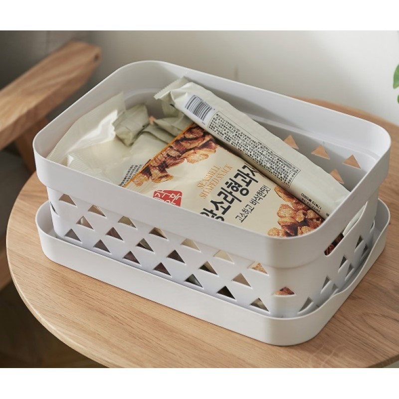Plastic basket storage