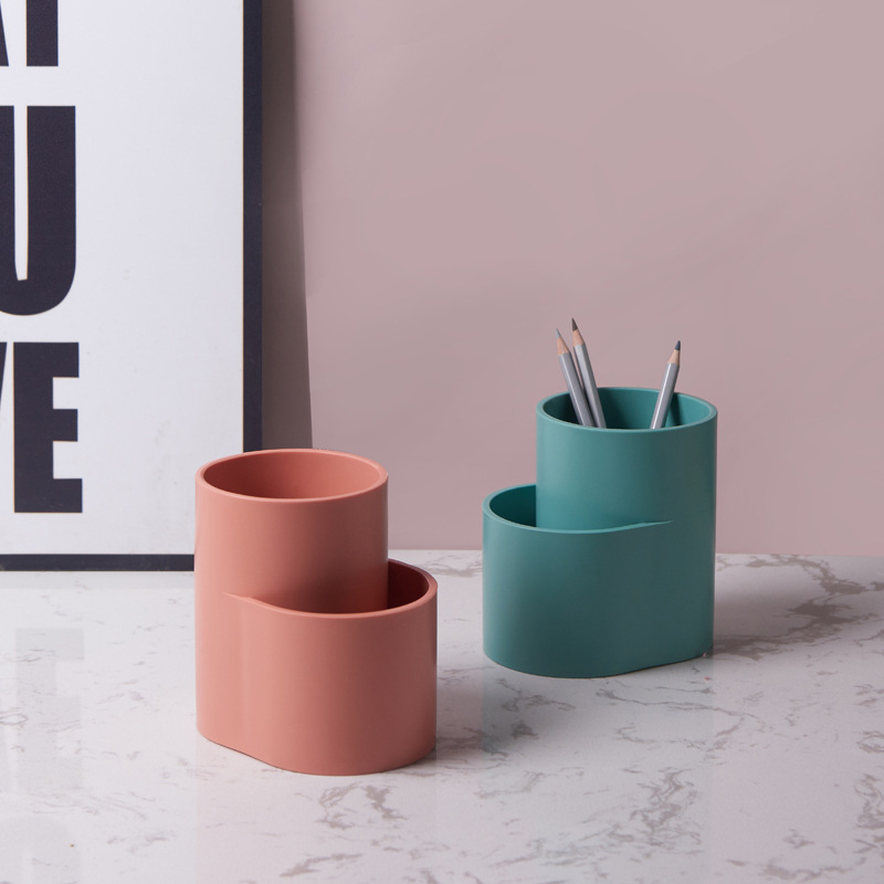 Desktop Cylindrical Pen Holder